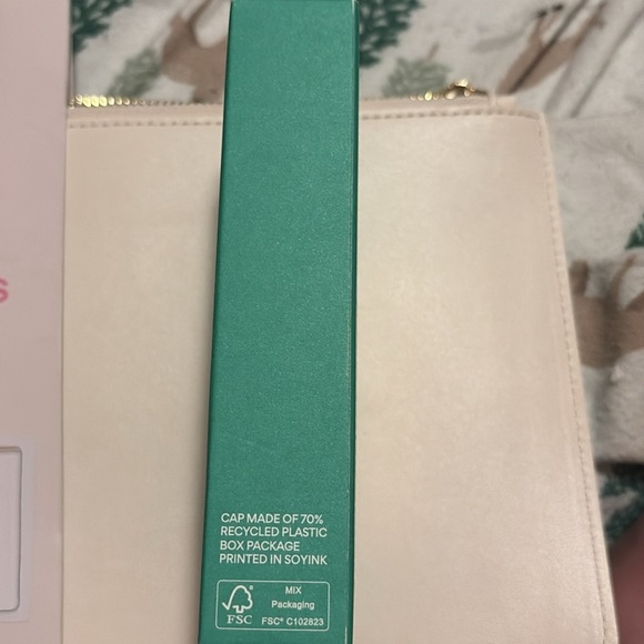 Innisfree Daily UV Defense Sunscreen SPF 36 - Green - Picture 2 of 5